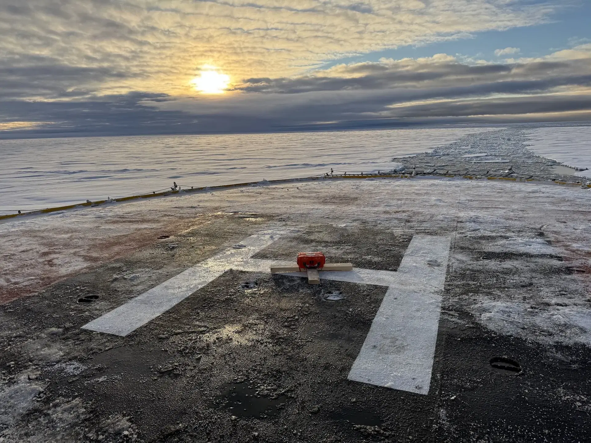 Cryologger Ice Tracking Beacon being tested aboard the CCGS Amundsen