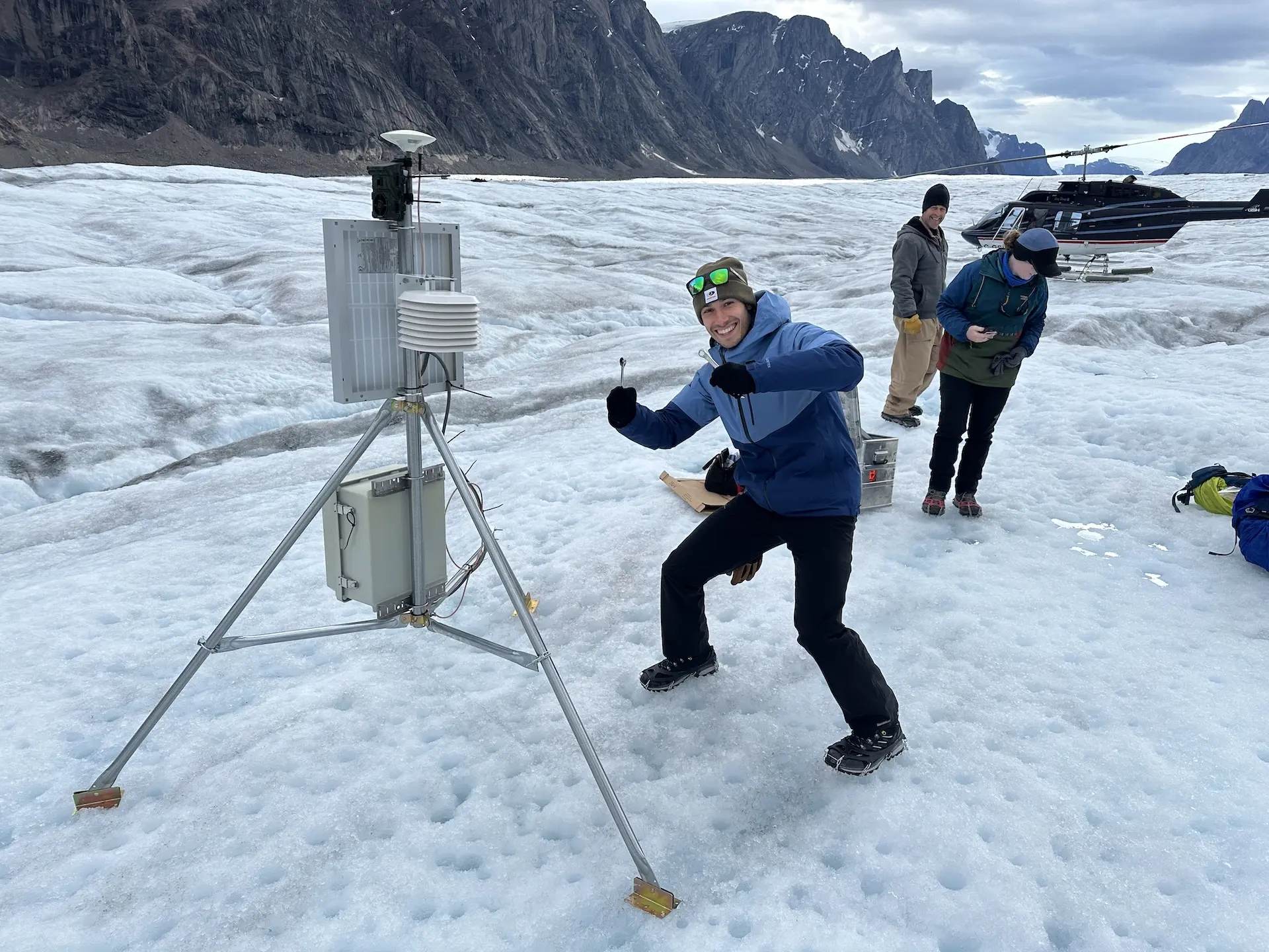 Cryologger GVT deployment on Coronation Glacier
